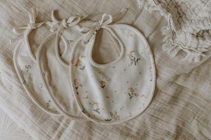 Lätzchen - Swallows - Garbo & Friends