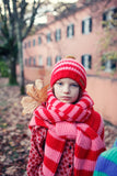 Muts met pompon - Rood & roze